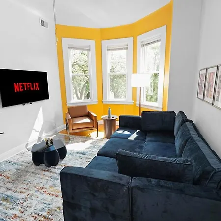 Modern 4Br Unit With Free Parking Apartamento